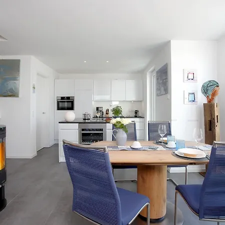 Am Yachthafen In * Peenemunde