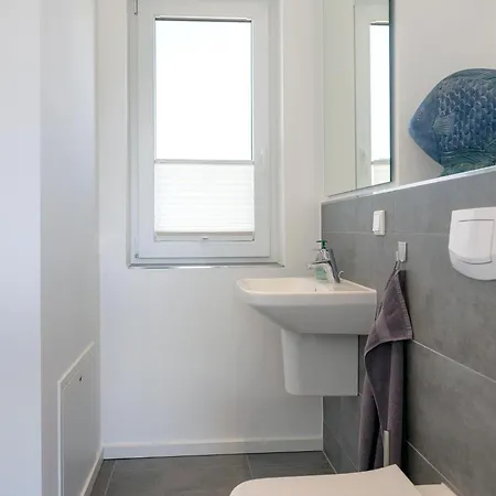 Am Yachthafen In Tatil Evi Peenemunde