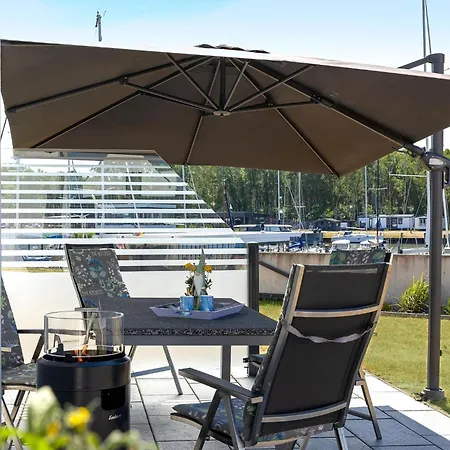 Am Yachthafen In Tatil Evi Peenemunde