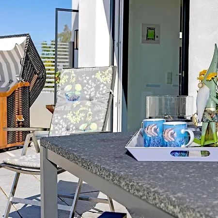 Am Yachthafen In Peenemunde